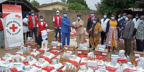 La Croix-Rouge offre des vivres et non vivres aux personnes vulnérables et handicapées de Bondoukou – Actualité ivoirienne 10/08/2020
