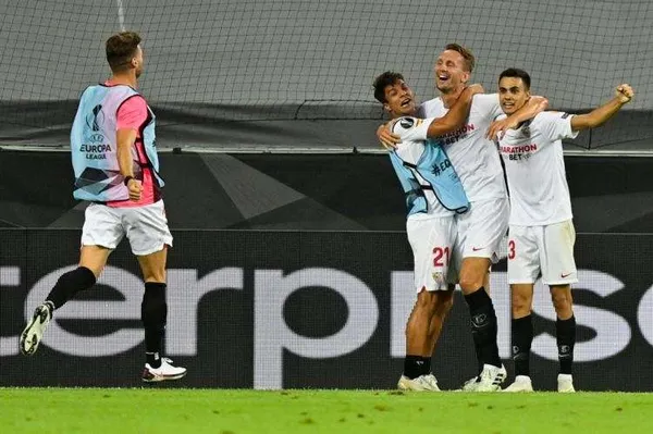 Ligue Europa : FC Séville bat Manchester United et se qualifie pour la finale