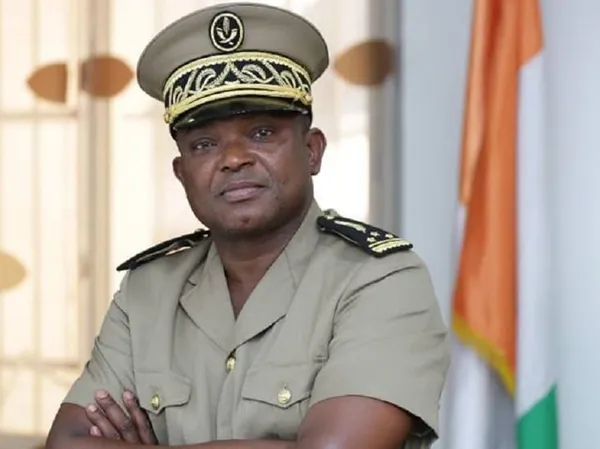 Le préfet d’Abidjan Vincent Toh Bi confirme sa démission : « pour l’honneur et pour le respect de ma conscience »
