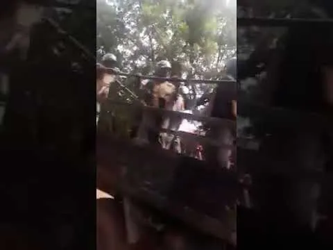 Mali : les militaires dans les rues acclamés par la population (vidéo)