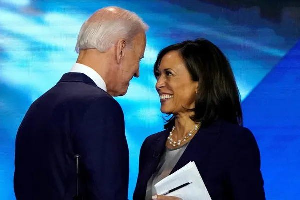 Election présidentielle américaine : Kamala Harris accepte sa nomination comme colistière de Joe Biden