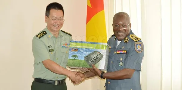 Cameroun : un officier militaire chinois décoré