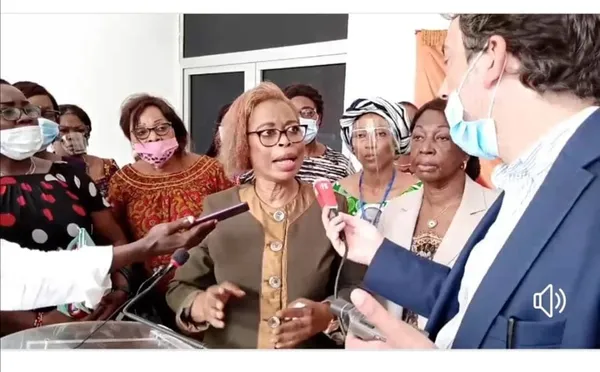 Accueil triomphal : Odette Lorougnon crache ses vérités aux rois, « enlevez votre bouche dans l’affaire de Gbagbo »