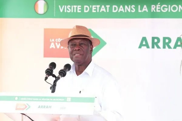Ouattara aux populations d’Arrah : « Je suis venu vous rassurer que l’État ne vous abandonnera jamais tant que je serai Président  »