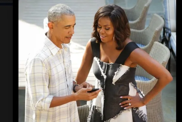 Barack Obama dévoile son contact : « Si vous êtes aux États-Unis, envoyez-moi un SMS »