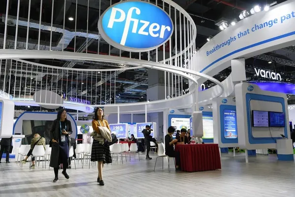 Vaccin anti-covid-19 de Pfizer : les essais du vaccin montrent des effets secondaires
