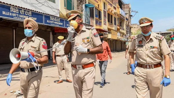 Inde : plus de 76.000 policiers testés positifs au Covid-19
