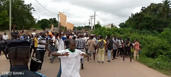 Marche de l’opposition à M’Bahiakro pour réclamer un scrutin transparent et inclusif