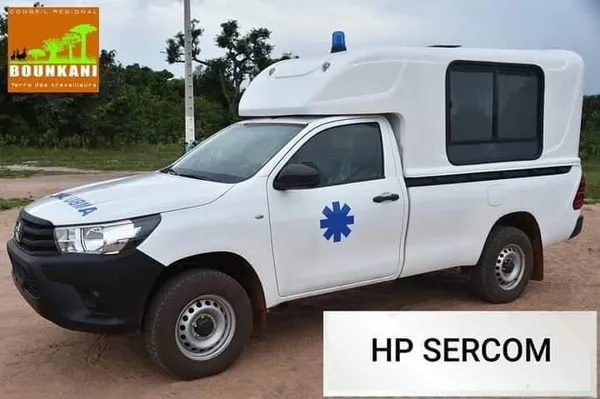 Le centre de santé de Niamoué doté d’une ambulance médicalisée remise par Kaba Nialé
