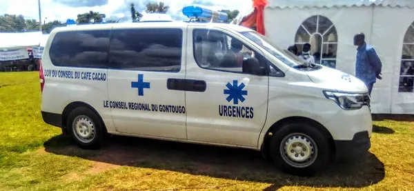Conseil café-cacao: 5 ambulances offertes aux populations de Tanda