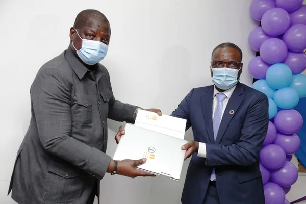 UNFPA remet du matériel informatique pour la qualité des services de soins aux femmes et aux filles – Actualité ivoirienne 19/10/2020
