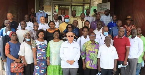Journalistes séniors de Côte d’Ivoire : Lucien Houédanou élu président du Cénacle