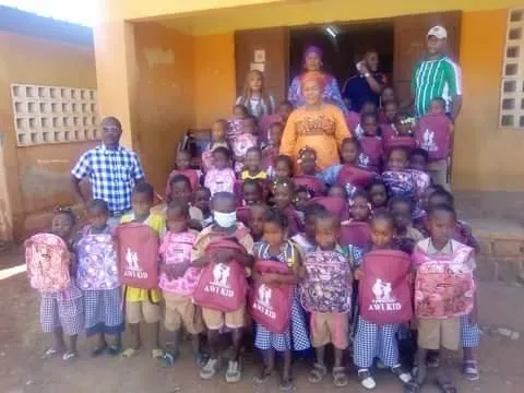 Touba : une Fondation offre des kits scolaires aux écoliers