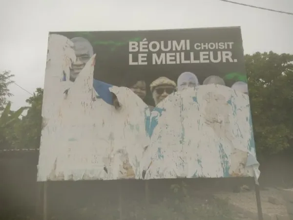 Béoumi: destruction des affichages de campagne