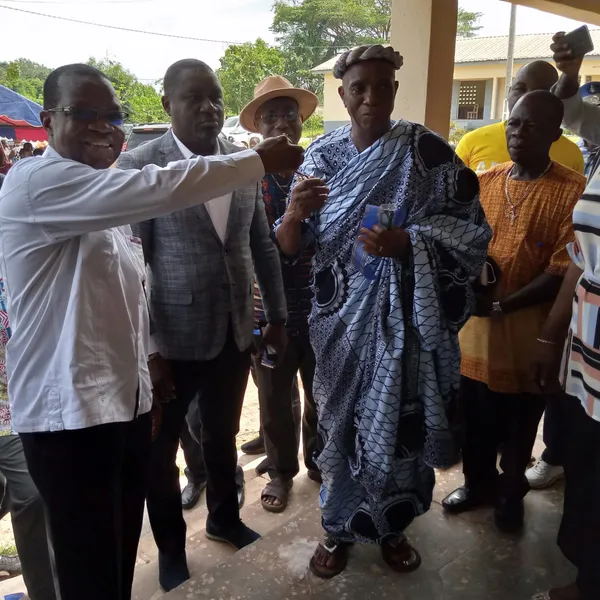 Pr Joseph Séka réhabilite le groupe scolaire d’Andé – Actualité ivoirienne 29/10/2020