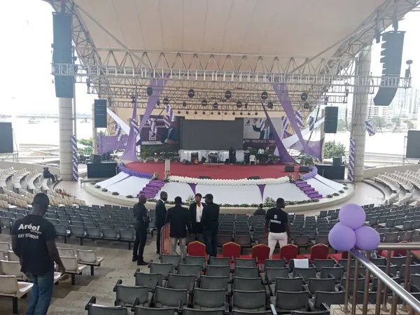 Investiture de KKB ce 4 octobre : en images l’installation du podium