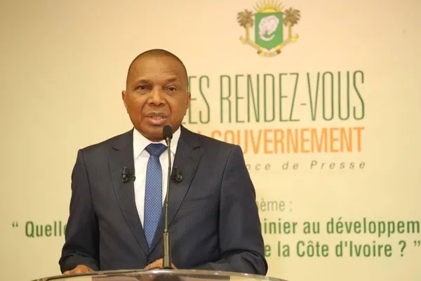 Le ministre Jean Claude Kouassi « vend » Ouattara