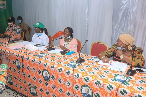 Giga meeting des femmes du RHDP ce samedi 24 octobre 2020 au Parc des Sports de Treichville