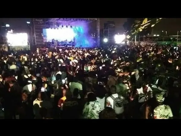 « On a faim tu dis Gbagbo a deux femmes, Oh honte ! », revivez le concert de Yodé et Siro