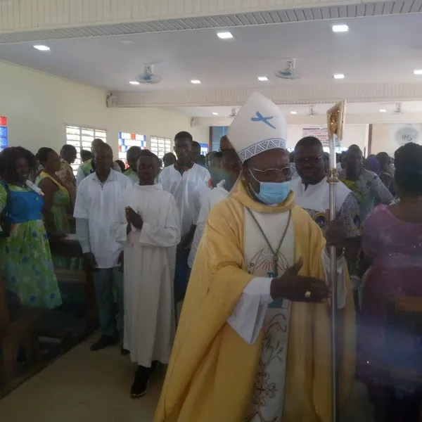 Mgr Boniface Ziri depuis Agnibilekrou : “le premier village de l’homme, c’est le cœur des autres”