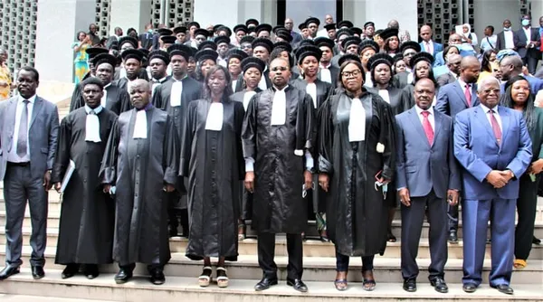 Palais de justice d’Abidjan : 53 greffiers prêtent serment