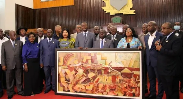 Le ministre Moussa Sanogo honoré par l’Assemblée nationale