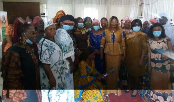 Réélection de Ouattara : les femmes de la plateforme AGC rendent hommage