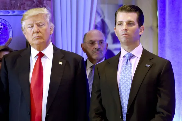 Le fils aîné de Donald Trump testé positif au Covid-19