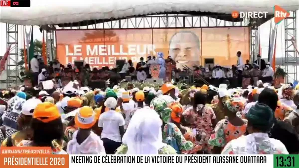 Meeting des femmes du RHDP pour la victoire de Ouattara : suivez en direct la cérémonie