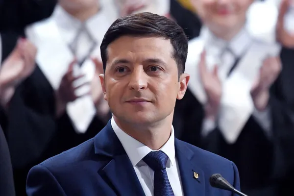 Volodymyr Zelensky, président ukrainien testé positif au COVID-19