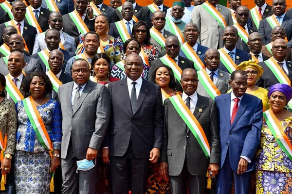 Cérémonie de décoration à l’Assemblée nationale ivoirienne