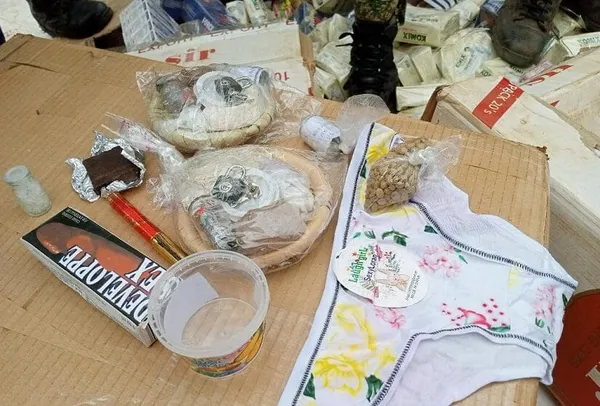 Des caleçons de femmes, cadenas… des kits d’envoûtement saisis à Daloa