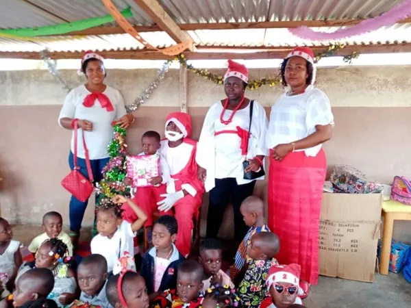 Bonon : un arbre de Noël organisé à l’école maternelle publique de Frefredou