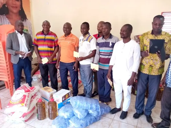 Noël 2020 à Katiola : des vivres aux orphelins et personnes démunies