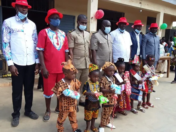 L’association des jeunes cadres de Sinématiali cadeaute les meilleurs écoliers – Actualité ivoirienne 24/12/2020