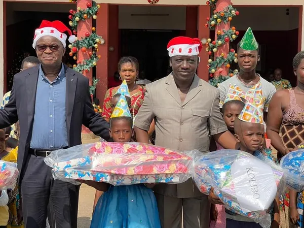 Noël 2020 à Dimbokro : deux mille enfants reçoivent des cadeaux