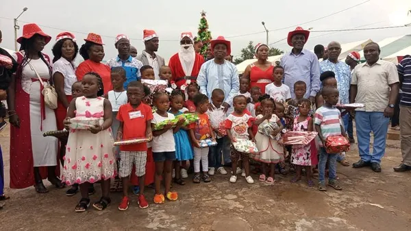 Des cadeaux distribués à 3500 enfants de Tiassalé – Actualité ivoirienne 25/12/2020