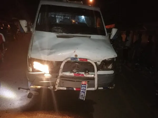 Accident de la circulation à Biankouma : un motocycliste renversé par un minicar