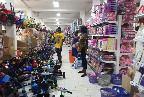 Fêtes de fin d’année 2020 en Côte d’Ivoire et Covid-19 : quand le port du masque est négligé !