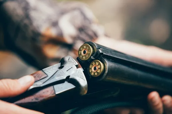 Il tue sa femme avec un fusil de chasse avant de se suicider