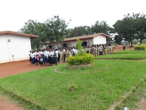 Côte d’Ivoire: le lycée moderne de Tabou confronté à un déficit de 37 enseignants et de tables-bancs