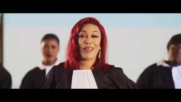 Josey : “Sorry”, « mon ami, la go là te tass »