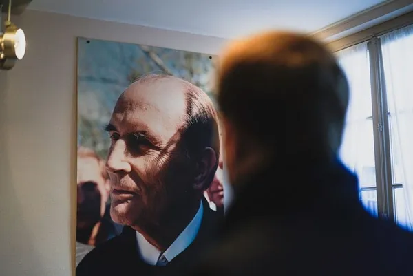 Les 25 ans du décès de François Mitterrand célébrés par Macron