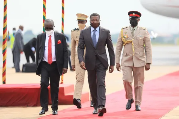Faure Gnassingbé rend hommage à Kenneth Kaunda