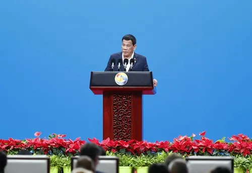 (Facebook&Twitter) Philippines : le président Duterte prêt à se faire injecter le vaccin chinois Sinovac (porte-parole) – Actualités 19/01/2021