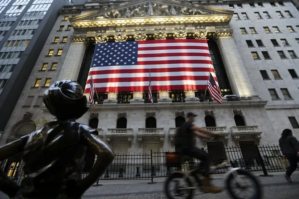 COVID-19 : les experts critiquent la Maison Blanche alors que le bilan des décès dépasse les 400.000 aux USA – Actualités 20/01/2021