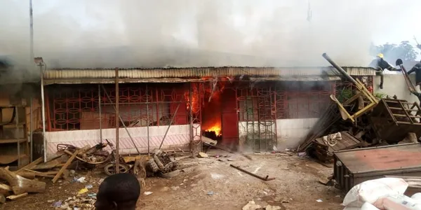 Incendie à Guiglo : une boulangerie ravagée en cours de réhabilitation