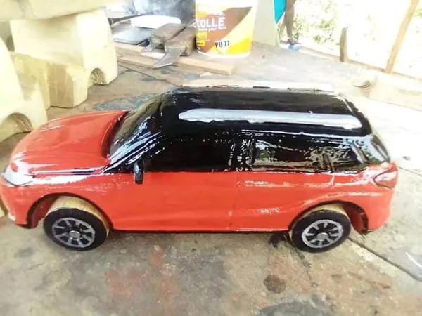 Un fabricant de voiturettes en bois découvert à Akoupé