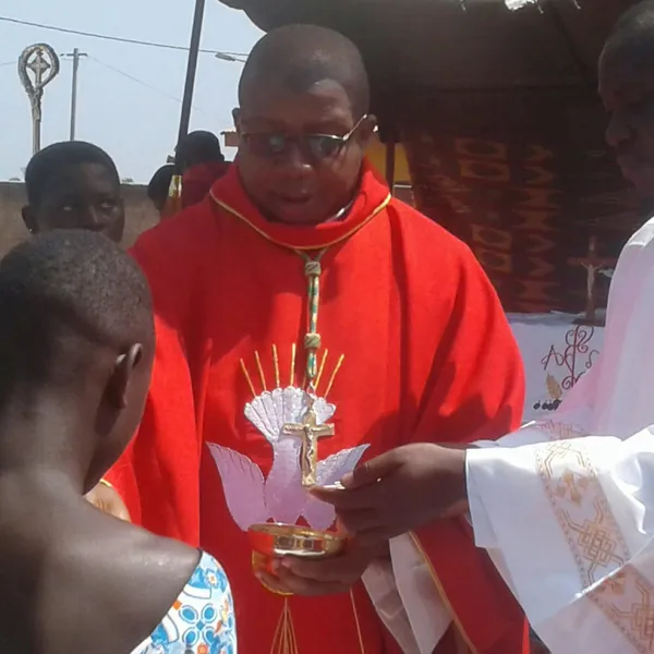 Paroisse de Nassian : des fidèles catholiques reçoivent le sacrement de confirmation