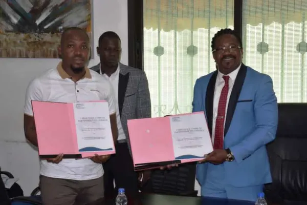 Monnaie électronique en Côte d’Ivoire: La FESCI signe une convention